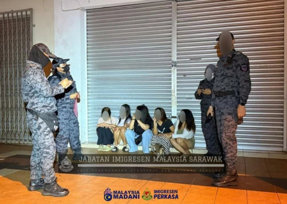 929b54a8-3c1f-4eca-b00f-eb639102