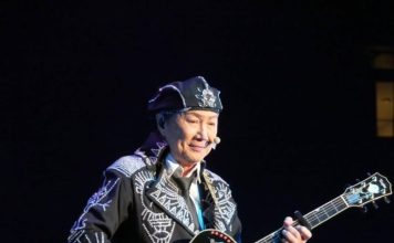 许冠杰来马掀暴动 粉丝疯狂包围