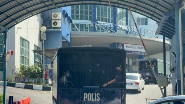 GN260408TCF10-600x338