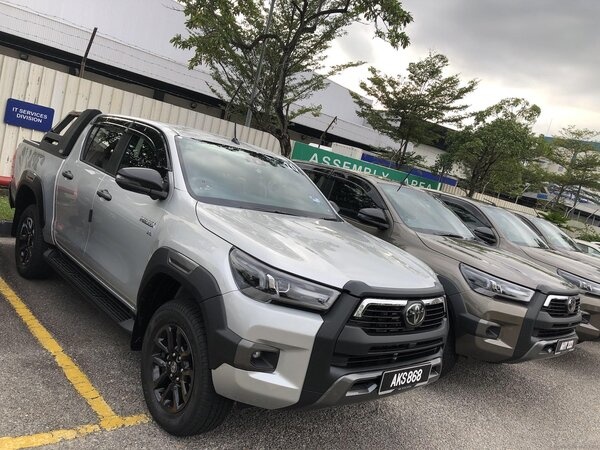 Toyota-Hilux-Rogue-2.8__8530