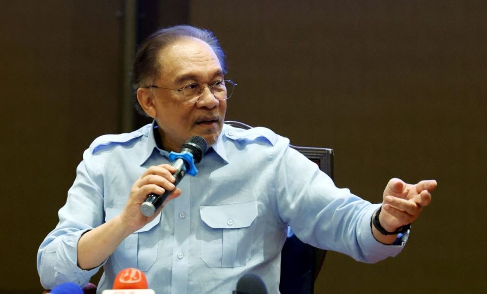 anwar_ibrahim_24122101