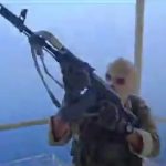 试图穿越霍尔木兹海峡 伊朗武装部队强行登船扣押