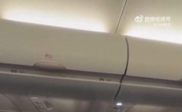 马航客机起飞前爆冲突 男乘客涉碰空姐遭警卫带下机