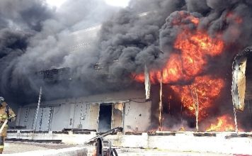 冷冻仓库发生严重火灾 酿2死悲剧包括准新郎