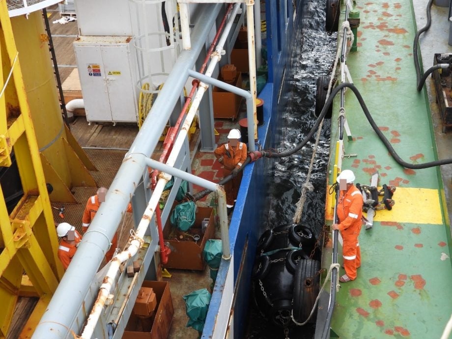 efbc88e585a8e59bbde78988efbc892e