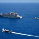 伊朗战事爆发以来首次 美军舰船通过霍尔木兹海峡