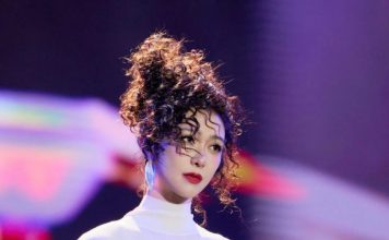 从女神到“师奶” 薛凯琪羊毛卷造型翻车