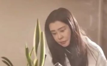 从女神到老板娘 王祖贤亲自煮茶画面曝光