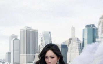 杨幂拍戏期间出状况 右眼现明显伤痕