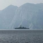 霍尔木兹海峡现“双通道” 专家:航行权已与政治挂钩