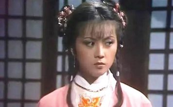 昔日“郭芙”再现 女星罕见同框老友