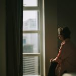 电话里的“没事”成谎言 儿子返家惊见母亲已去世