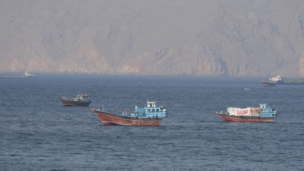 2026-04-18T130034Z_533249035_RC2ORKAXJAZM_RTRMADP_3_IRAN-CRISIS-OMAN-HORMUZ-1200x675