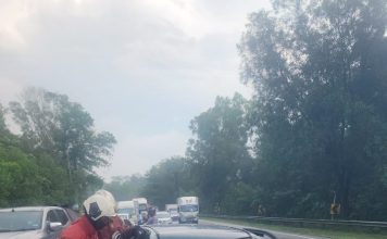 Axia与Kancil迎面相撞 2司机被夹困车内当场身亡