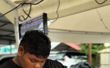 少年因患阅读障碍不会算钱 卖西瓜汁任顾客随意付
