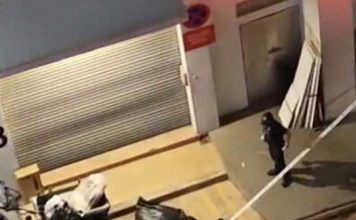 趁她回家时电梯内施袭 男子刺死前女友后坠楼