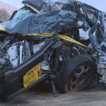 两车正面对撞酿惨剧 2女子一死一命危