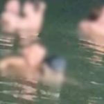 4男女海中多人活春宫 无视民众大声喝斥继续激战