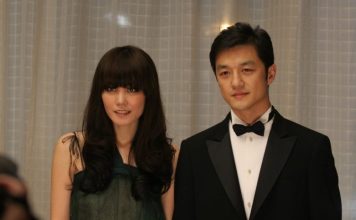 离婚半年就牵新欢 李亚鹏酒店亲密照曝光