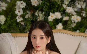 郭富城老婆私服被嫌土 网民吐槽声不断
