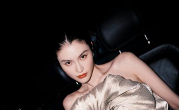 秘恋多年终于藏不住 超模首谈当妈心声