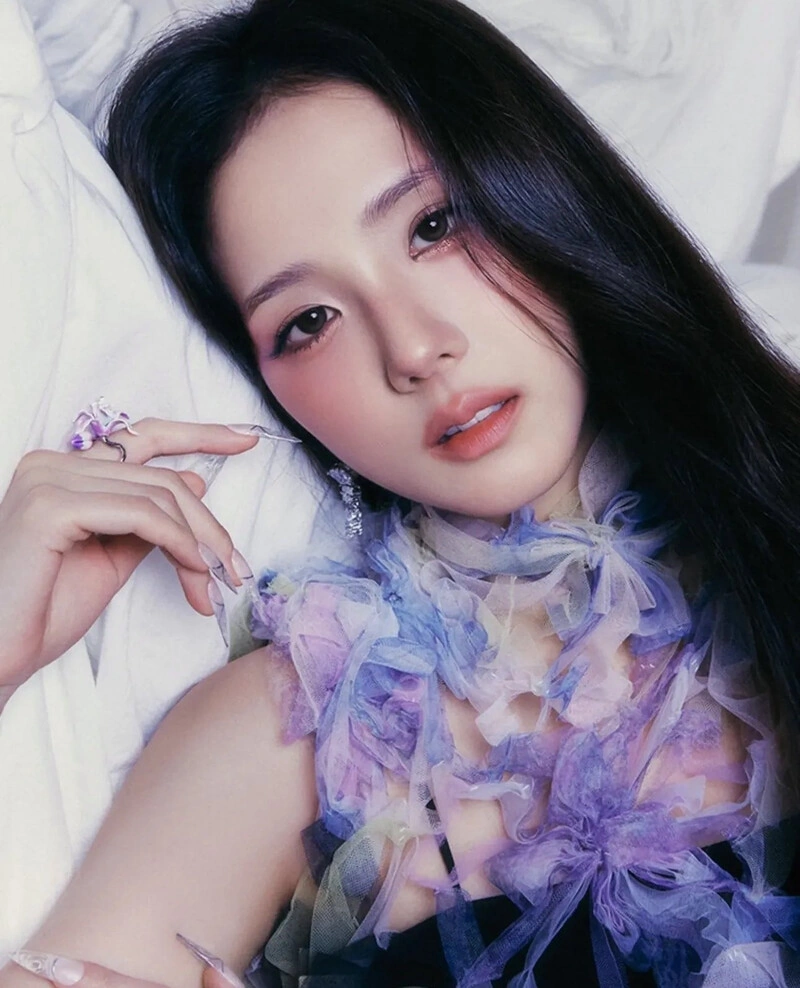 JISOO_-_AMORTAGE