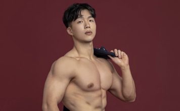 被店家强迫重啃骨头 网红挑战啃30只鸡翅遭刁难