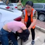 2女子现场互殴失控 丈夫只“拍片不拉架”