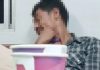 男子为庆祝偷走4万现金 连续吞25粒毒品遭逮捕