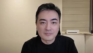 老高频道8周年突变调 粉丝全在担心