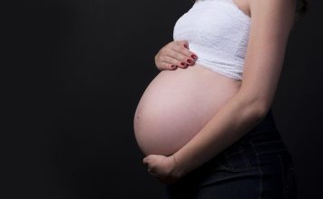 女佣突然怀孕 人妻崩溃怀疑孩子是老公的