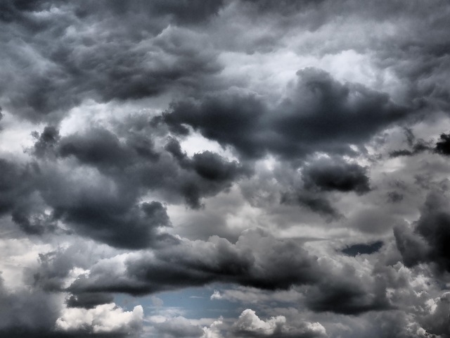 sky-592415_640