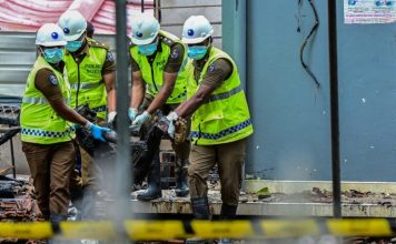 煤气罐疑爆炸引大火 养老院12人死亡