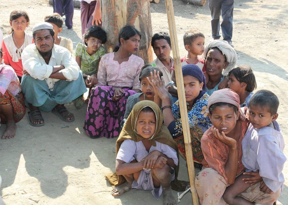 1280px-Displaced_Rohingya_people
