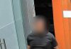 男子持巴冷刀抢劫便利店 警方全力追缉潜逃嫌犯