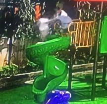 女童遭男童推下滑梯 眼眶骨折头部有血肿