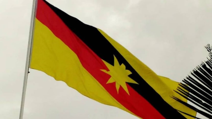bendera-sarawak