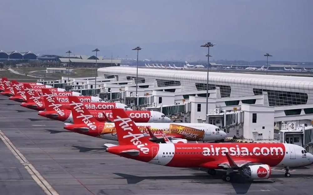 d6183e54-airasia-plane-bernama-2