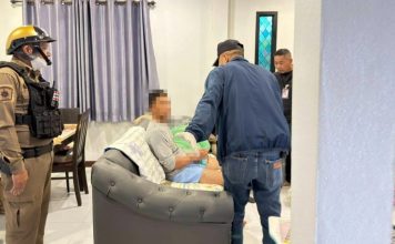男子住家内勒死妻子 留在屋内等警方上门