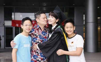 不当花瓶当学霸 女星拿下硕士学位
