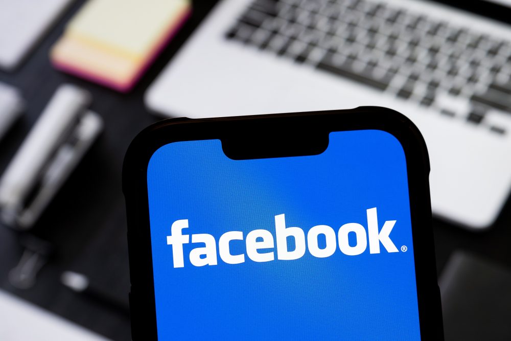 facebook-logo-on-phone