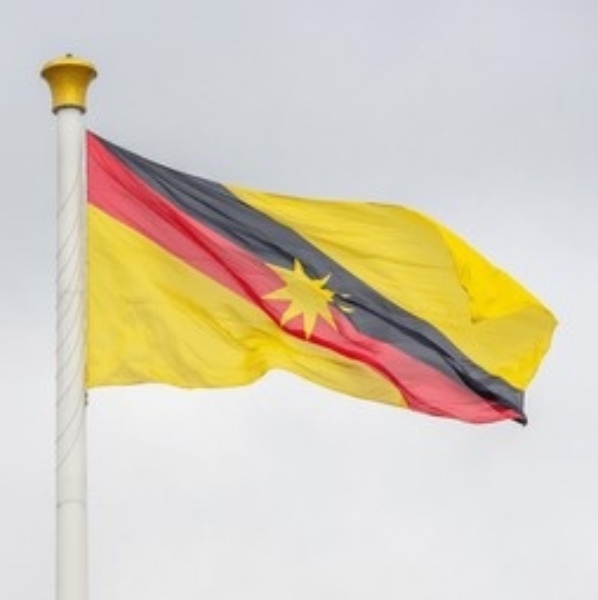 giant-sarawak-flag-waving-on-260
