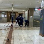 地下街惊爆持刀袭击案 女子颈部连中3刀命悬一线