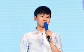成龙罕见开口阻止 张杰反应曝光笑翻网友