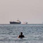美国刚宣布免费通行霍峡 伊朗秒回击:要收服务费