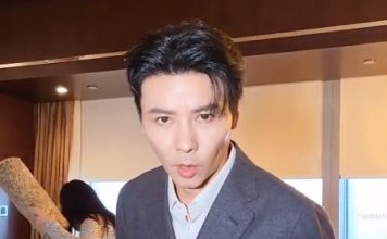 女儿已是少女模样 张晋亲脸颊举动被骂