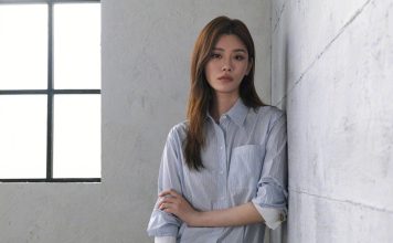 刚办完世纪婚礼 豪门媳妇火速返港追星