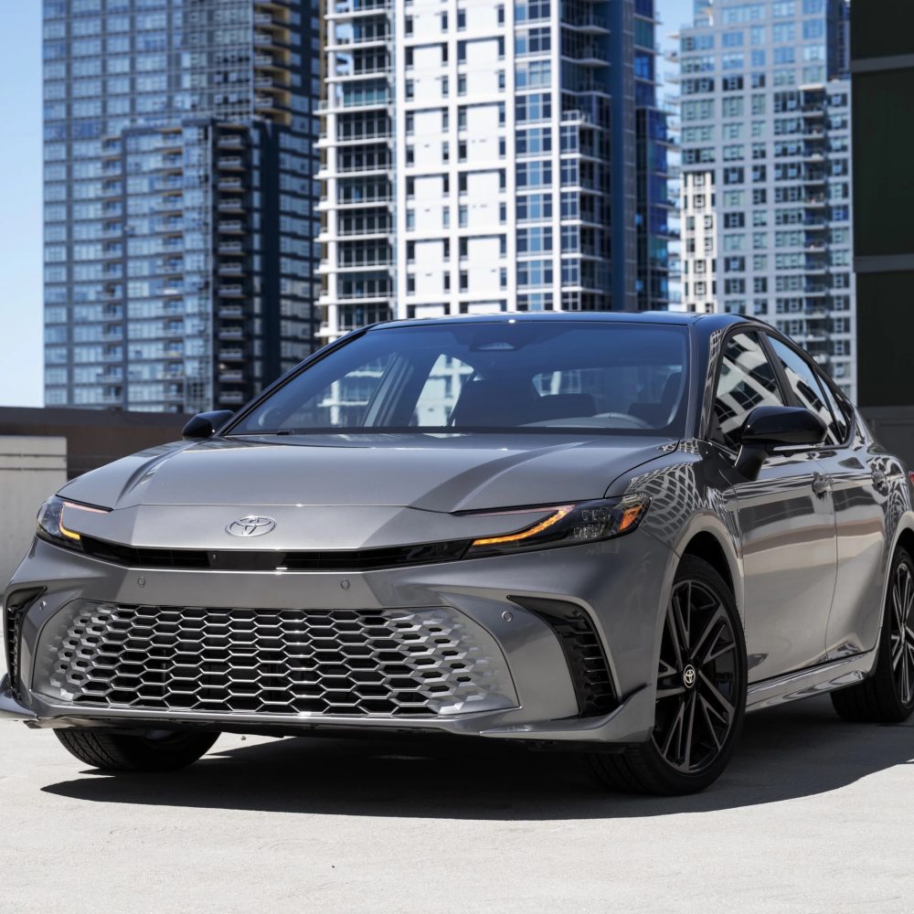 2025-toyota-camry-silver
