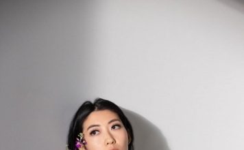 《我的歌声里》歌手自曝患癌 独自完成切乳手术