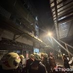 男子抽烟后情绪突失控 破坏瓦斯管纵火还持刀挥舞